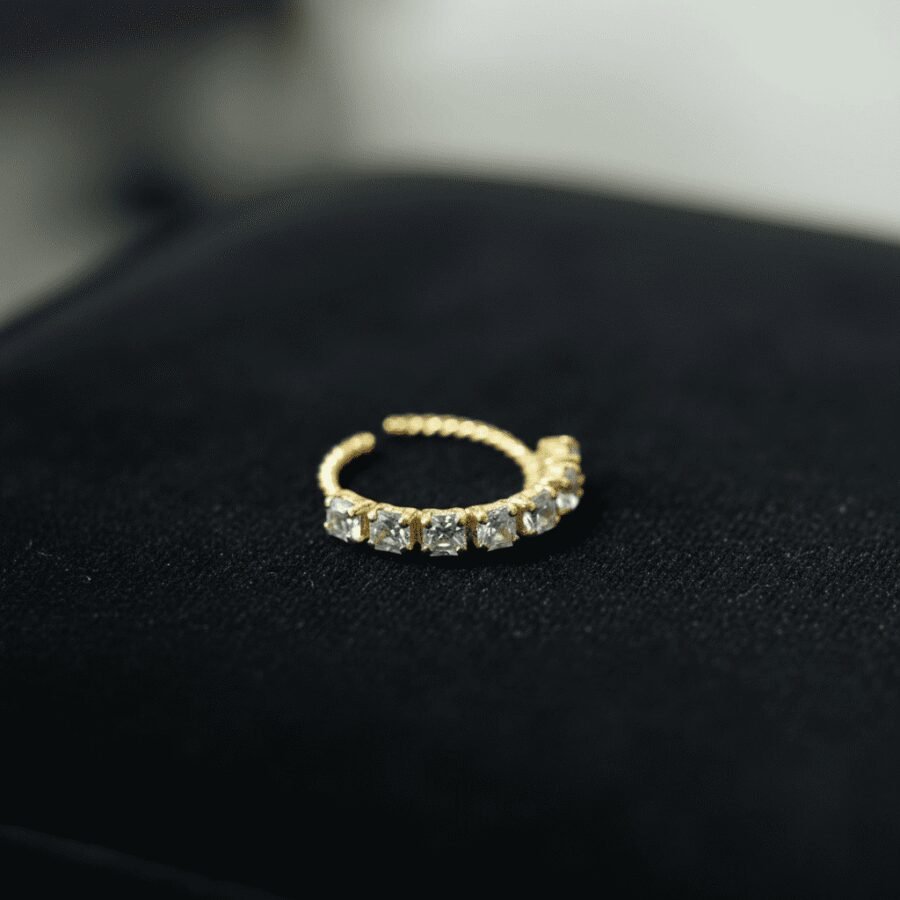 Radiant line gold nose ring with princess cut CZ – stainless steel Pakistan – view 2