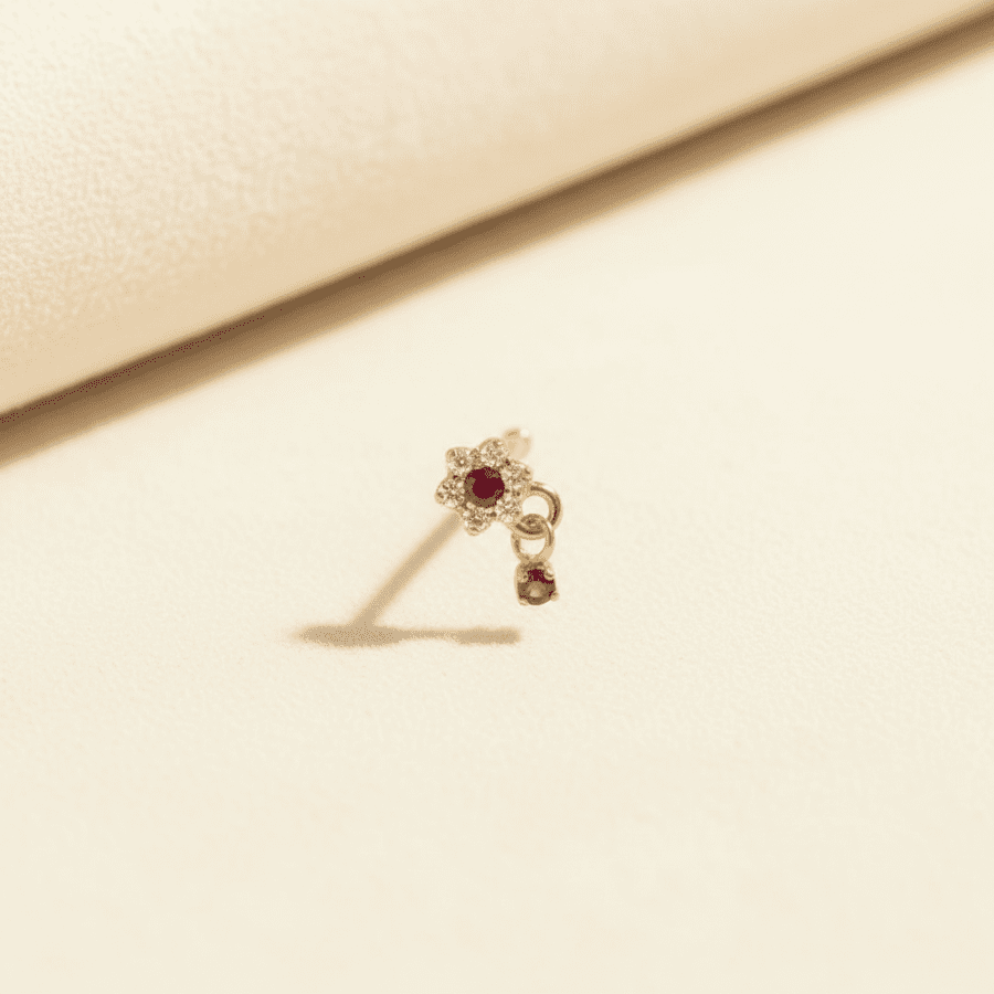 Gold Floral Nose Pin